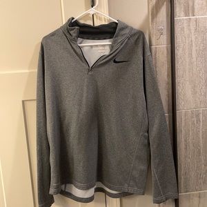 Men’s Nike therma-fit quarter zip size XL